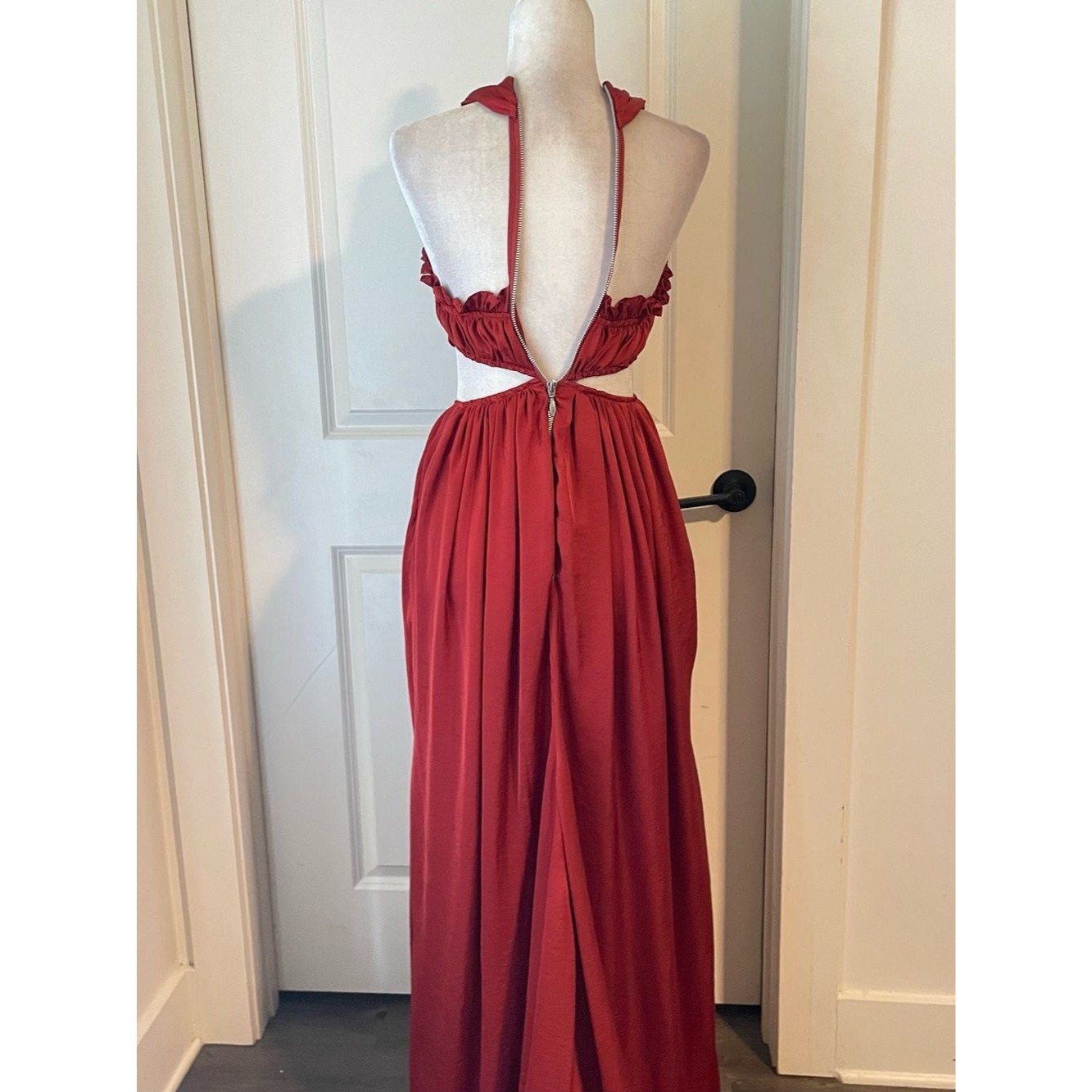 Needle And Thread Pandora Red Halter Cut Out Maxi Gown Dress Sz Xxs — image 5 of 8
